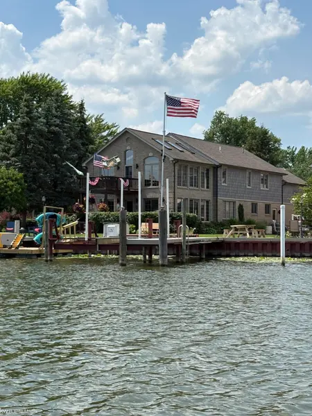 29420 Grandview ST, Harrisonchartertownship_macomb, MI 48045