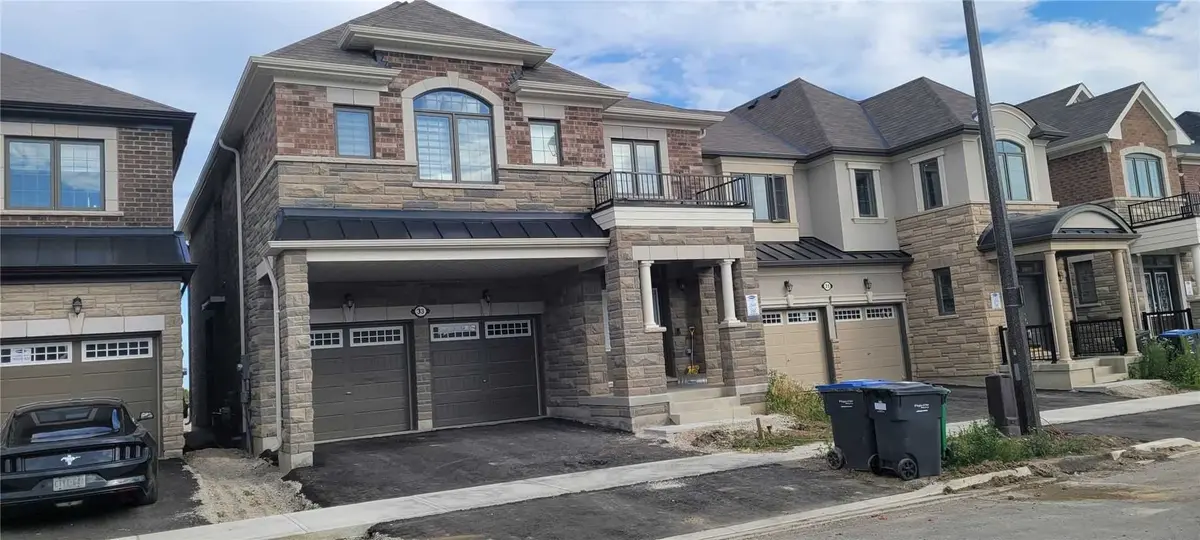 33 Eberly Woods DR, Caledon, ON L7C 4J2
