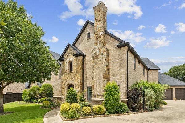 2157 Lookout Court,  Hurst,  TX 76054