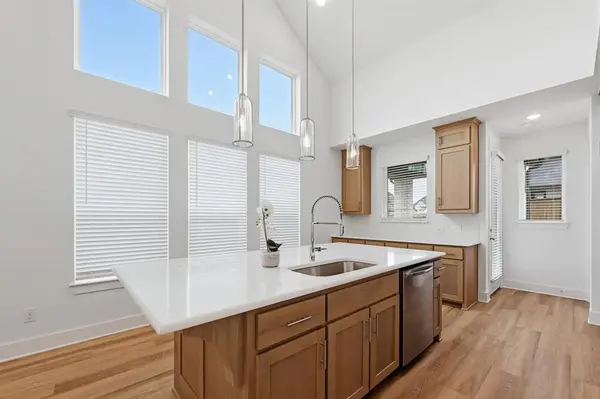 831 Dogwood Lane, Lavon, TX 75166