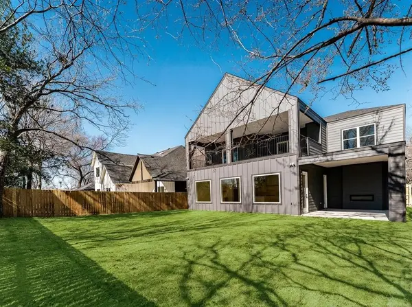 2706 Valentine Street, Dallas, TX 75215