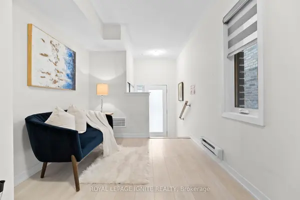 1865 Pickering Pkwy #1501, Pickering, ON L1V 0H2