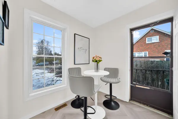 15 Tarquin CRES, Bells Corners And South To Fallowfield, ON K2H 8J7