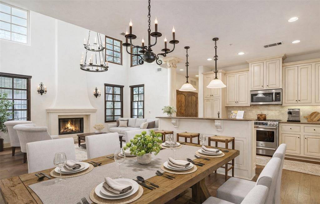 2510 N Henderson #4, Dallas, TX 75206