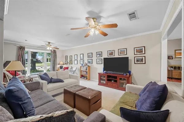 1703 Park Hill Drive, Arlington, TX 76012