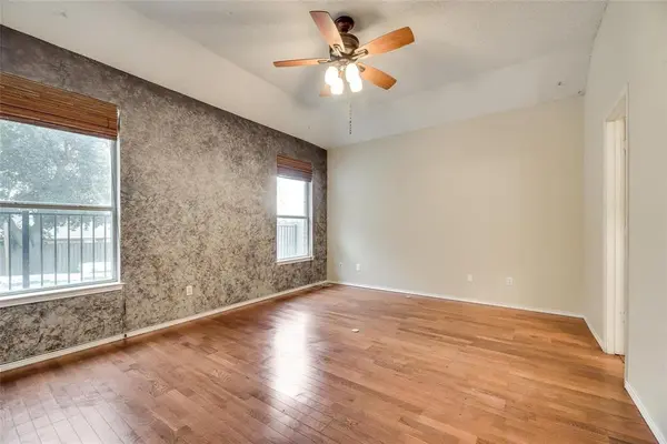 8113 Heritage Place Drive, Fort Worth, TX 76137