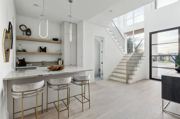 7526 Kenwell Street, Dallas, TX 75209