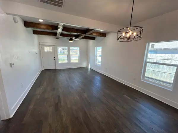 825 Texas Street, Graham, TX 76450