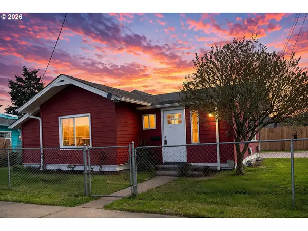 506 S 5TH AVE, Kelso, WA 98626