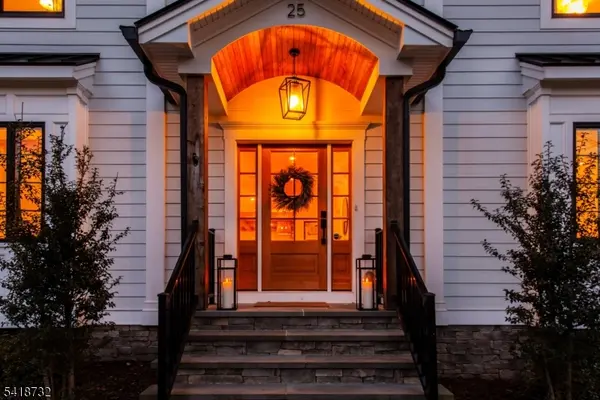 25 Greenwood Ave, Chatham Boro, NJ 07928