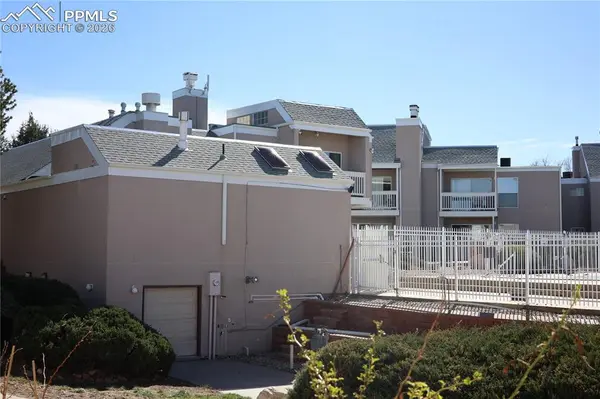 3220 Van Teylingen DR #F, Colorado Springs, CO 80917