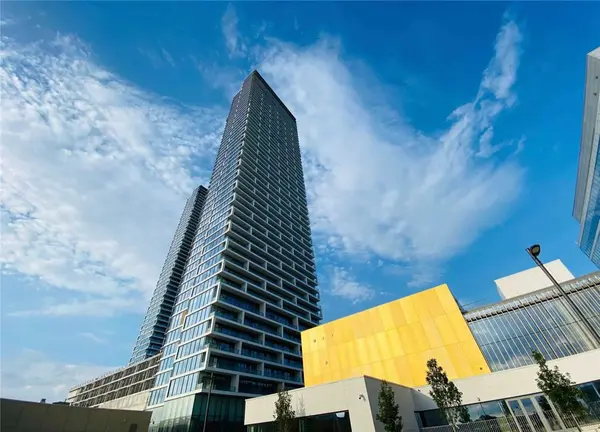 5 Buttermill AVE #5907, Vaughan, ON L4K 0J5