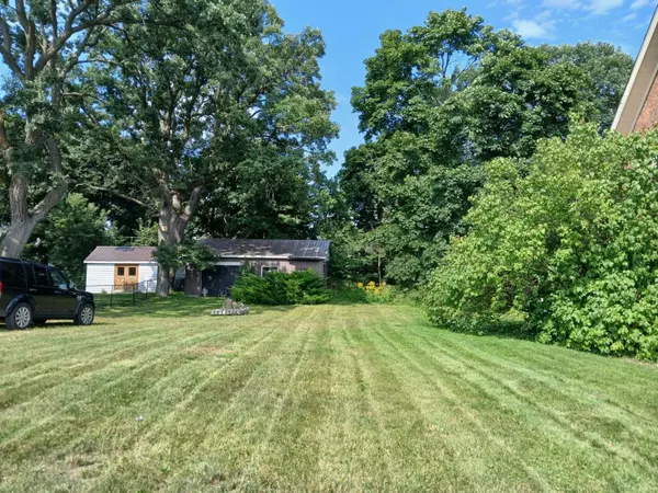 38 Oak ST, Kawartha Lakes, ON K0M 1N0