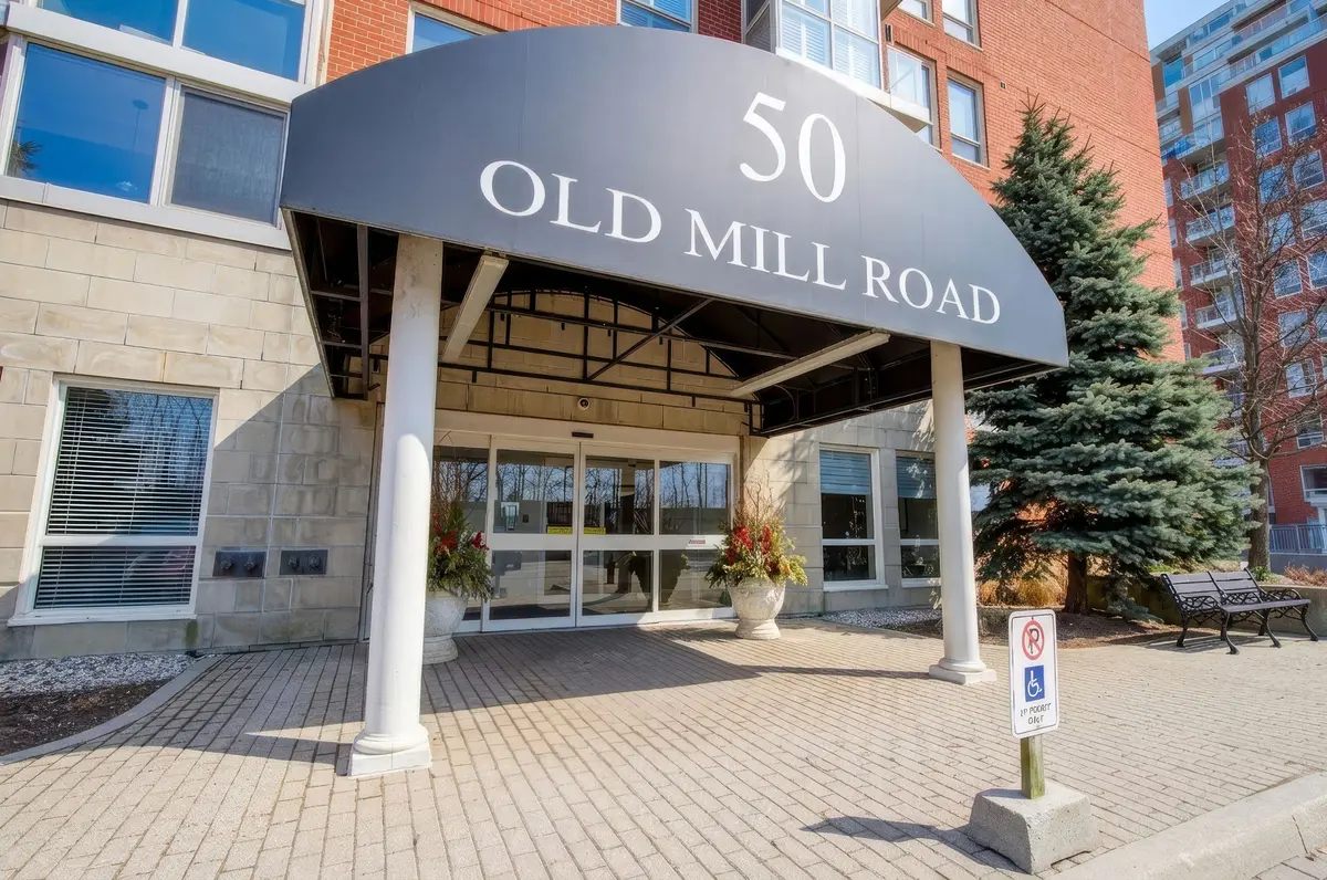 50 Old Mill RD #705, Oakville, ON L6J 7W1