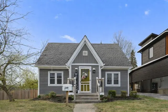 249 Gowrie ST N, Centre Wellington, ON N1M 2H2