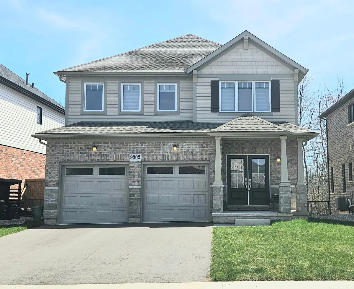 9302 White Oak AVE, Niagara Falls, ON L2G 0E9