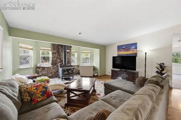 2911 County Road 103, Florence, CO 81226