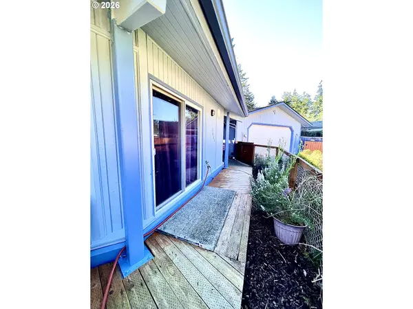 1625 KRISTI LOOP, Lakeside, OR 97449