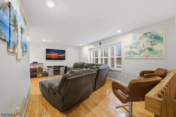 2 Pioneer Dr, Howell Twp., NJ 07731