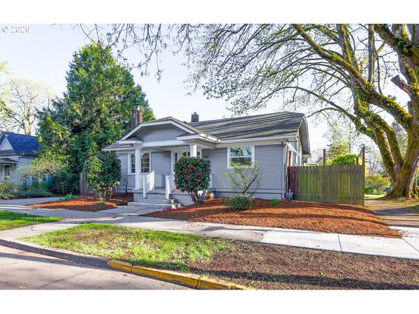 996 W 8TH AVE, Eugene, OR 97402