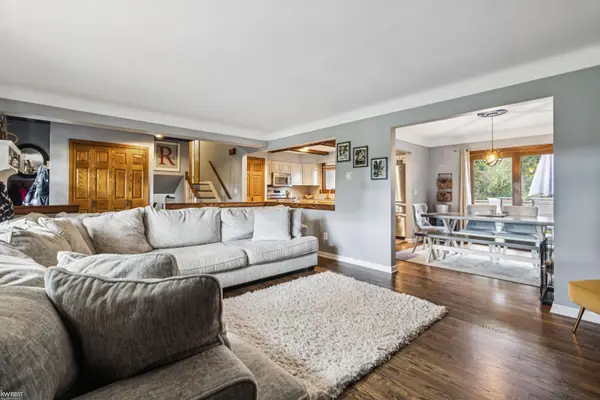 1244 Pomona CT, Fenton Twp, MI 48430