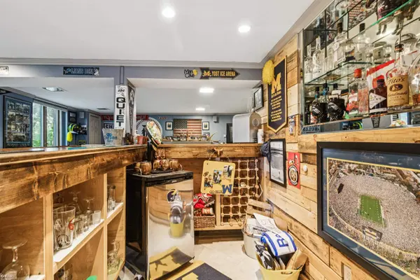 1244 Pomona CT, Fenton Twp, MI 48430