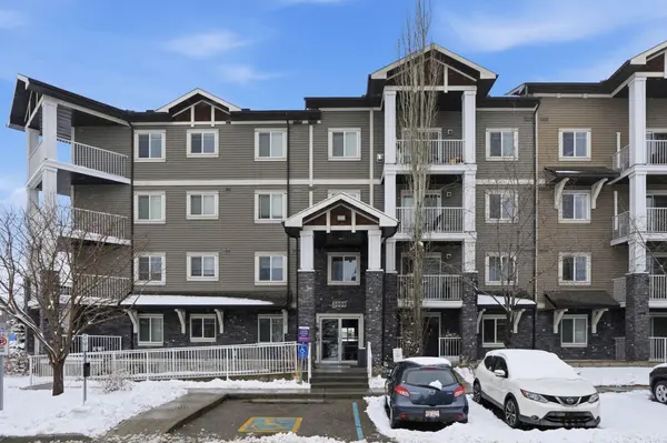 115 Prestwick Villas SE #3216, Calgary, AB T2Z4P4
