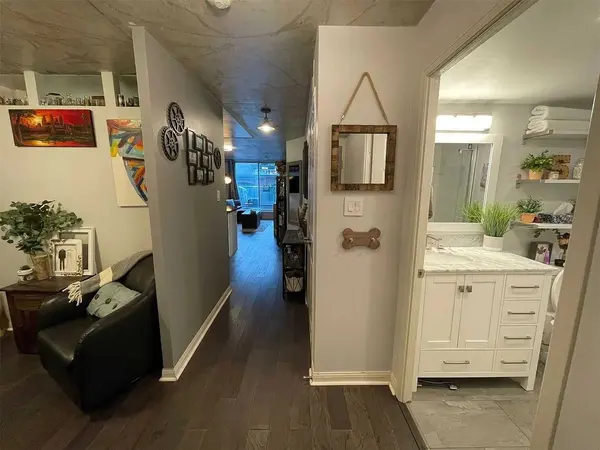 109 Front ST E #314, Toronto C08, ON M5A 4P7