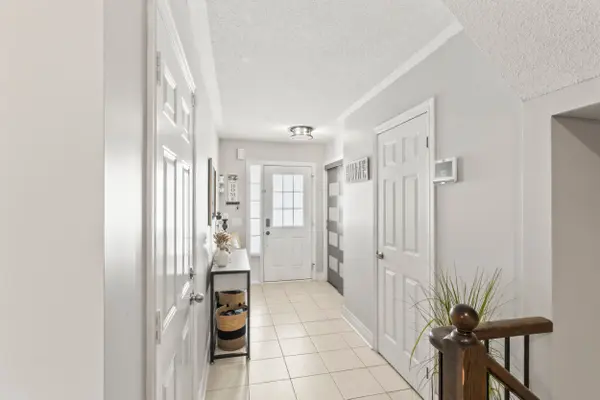 53 Kersey CRES, Clarington, ON L1E 0A5