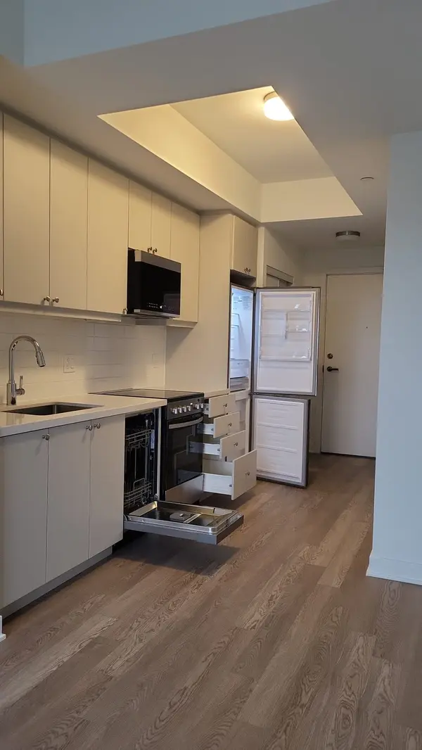 51 Clarington BLVD #722, Clarington, ON L1C 0H6