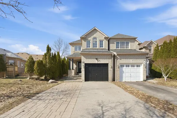 4 Hacienda DR, Richmond Hill, ON L4E 3X1