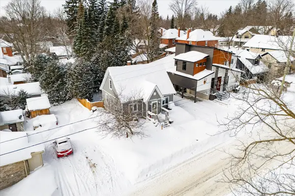 249 Gowrie ST N, Centre Wellington, ON N1M 2H2