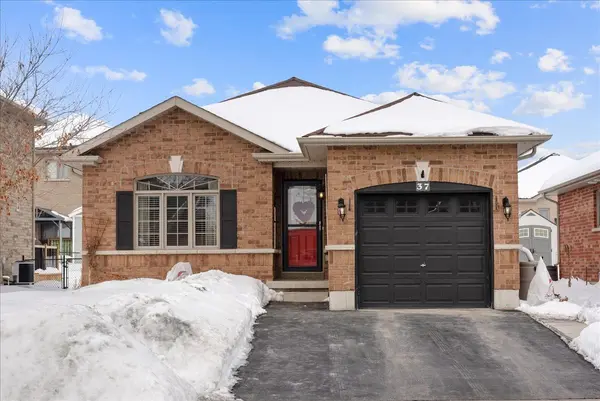 37 White Hart LN, Trent Hills, ON K0L 1Y0