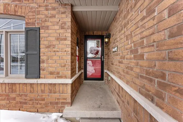 37 White Hart LN, Trent Hills, ON K0L 1Y0