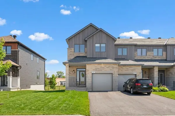 297 Labelle ST, Russell, ON K0A 1W0