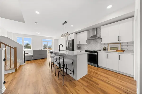 297 Labelle ST, Russell, ON K0A 1W0