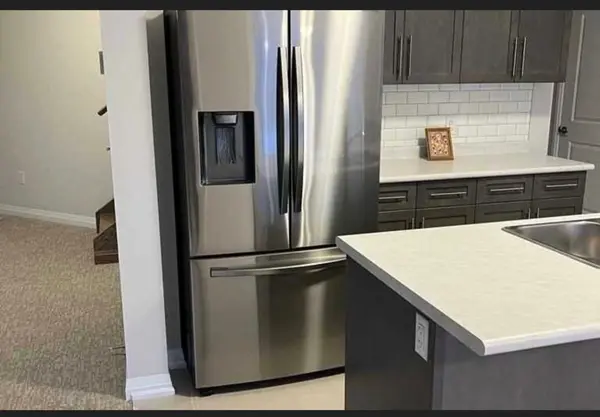 9302 White Oak AVE, Niagara Falls, ON L2G 0E9