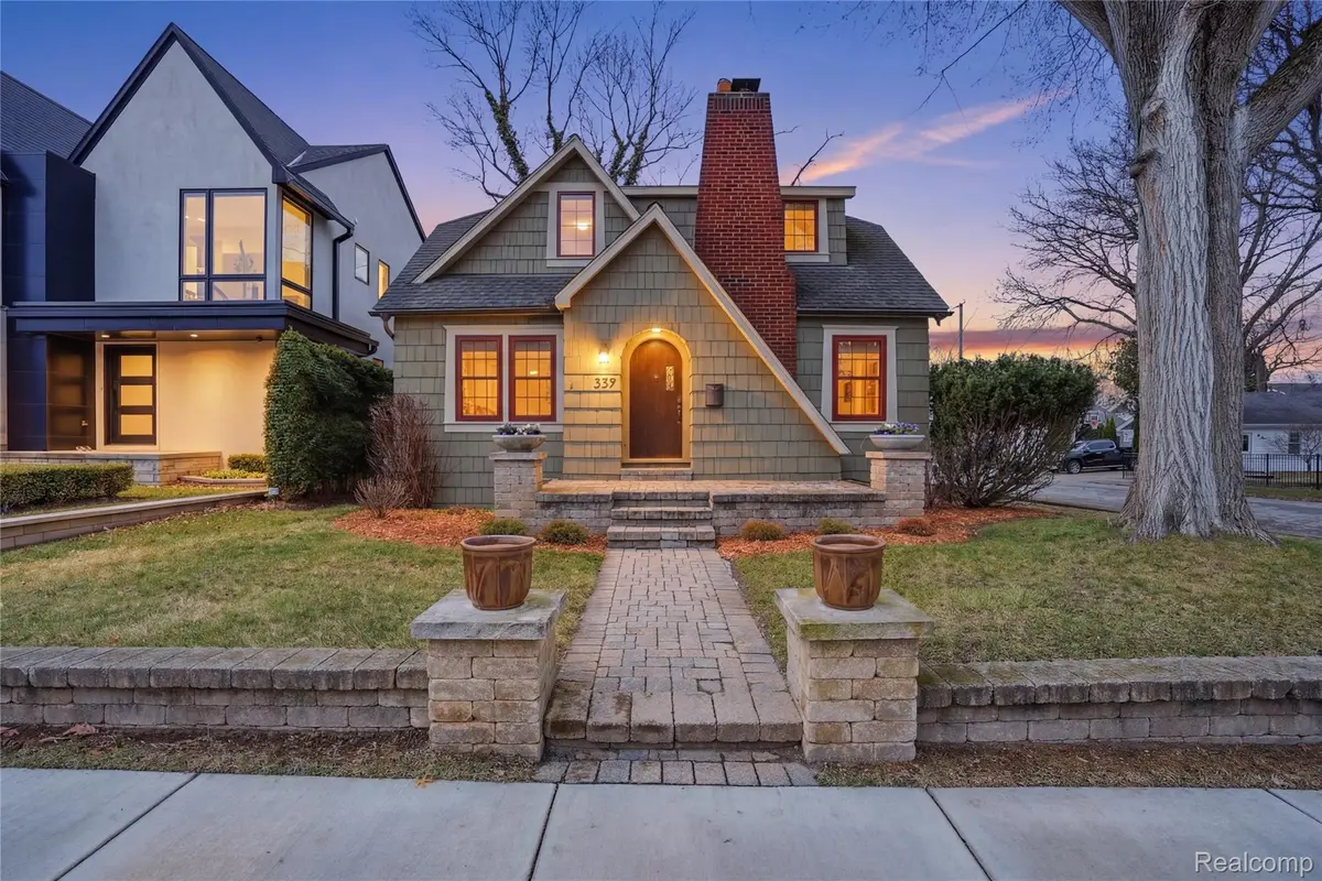 339 Wesley ST, Rochester, MI 48307