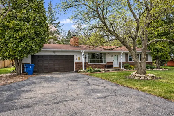 7192 Torrey RD, Mundy Township, MI 48473