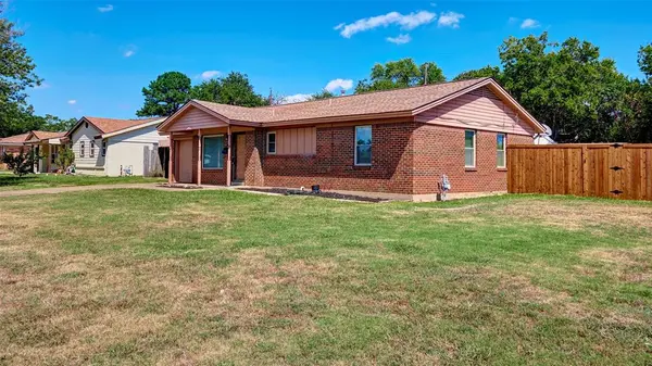 2612 W Rochelle Road, Irving, TX 75062