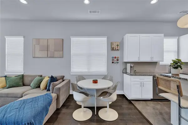 228 Wimberly Street, Fort Worth, TX 76107