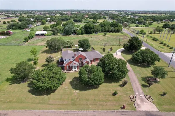 6603 Champion Road, Midlothian, TX 76065