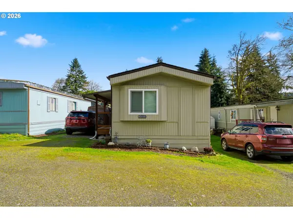 34888 Aster LN, Deer Island, OR 97054