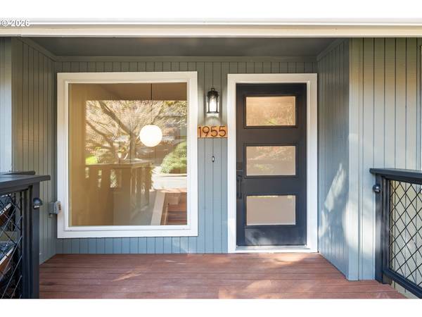 1955 W 28TH AVE, Eugene, OR 97405