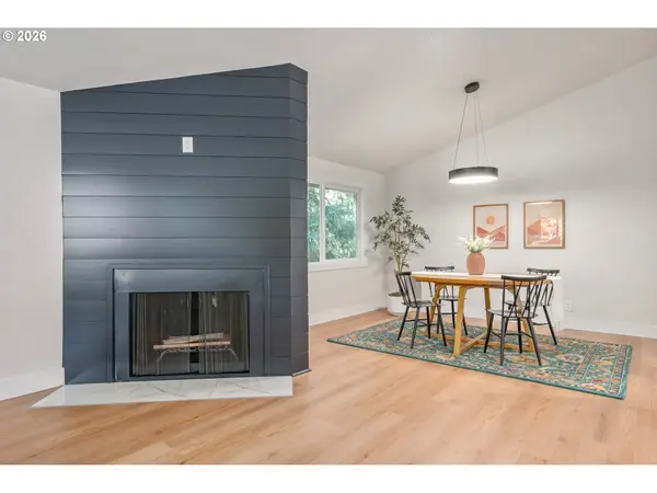 1955 W 28TH AVE, Eugene, OR 97405