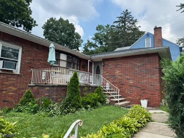 210 W 7Th Ave, Roselle Boro, NJ 07203