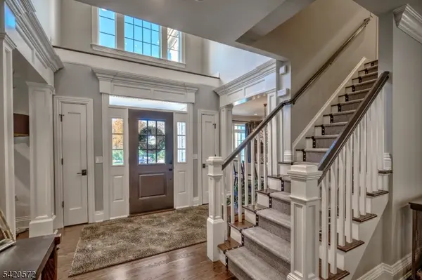 3 Meadow Ct, Madison Boro, NJ 07940