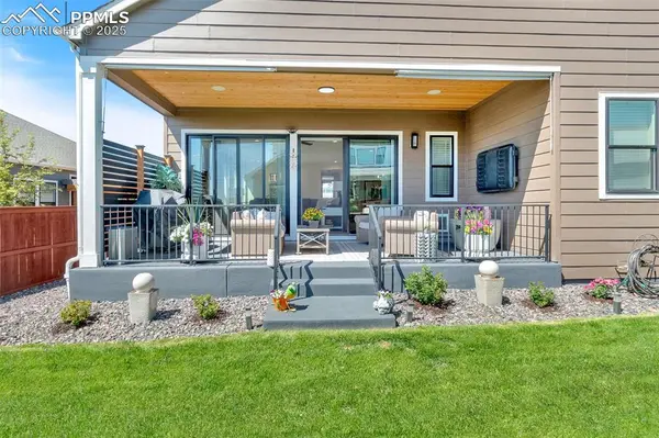 1881 Blossom Grove DR, Windsor, CO 80550