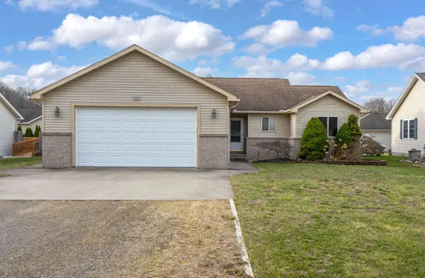 2435 Fruit ST, Algonac, MI 48001