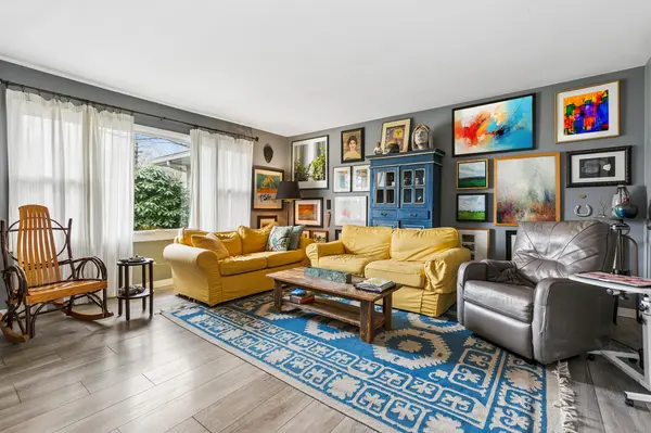 28 S Franklin ST, New Buffalo City, MI 49117